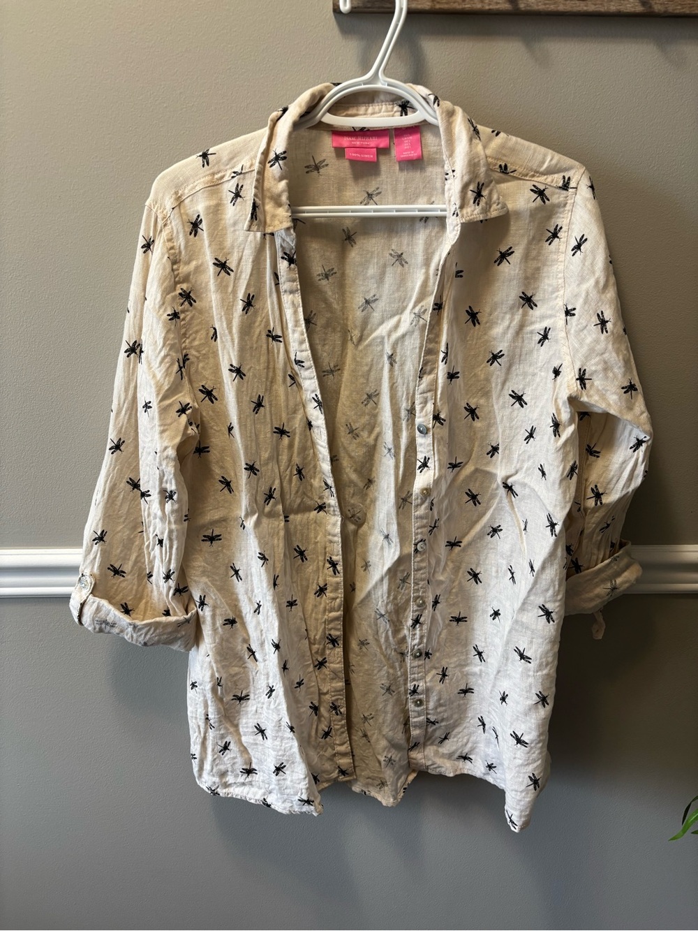 Isaac Mizrahi Cream Button-Up Shirt with Black Dragonfly Print